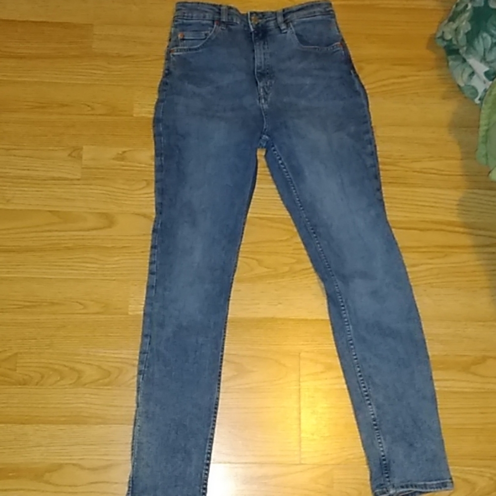H&M medium wash jeans